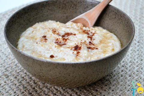Cinnamon porridge with oat milk